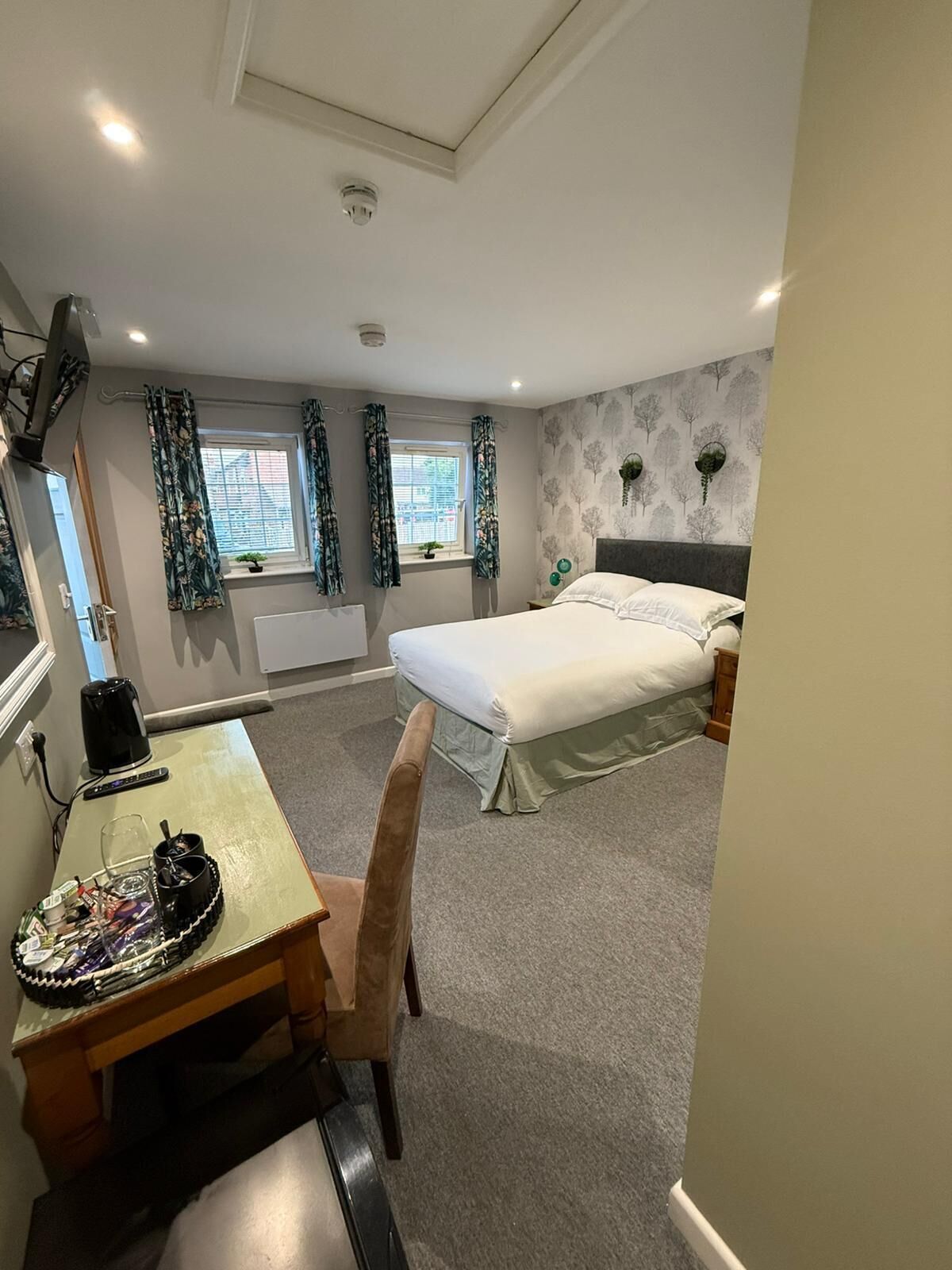 Kamar Double Comfort, Bebas Asap Rokok, lantai dasar | Ruang kerja ramah laptop, setrika/meja setrika, dan Wi-Fi gratis