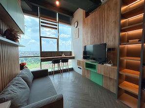 Superior Studio, 1 Bedroom, Kitchen, City View | Living area | 42-inch TV with cable channels - Fairview House - Luxstay near Airport (Curug)
