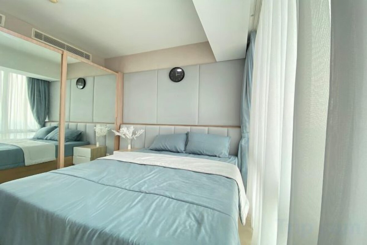 Minibar, cortinas opacas, sistema de insonorización y wifi gratis