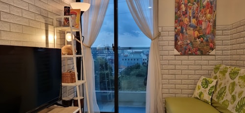 Capitol Prism Sky Suites