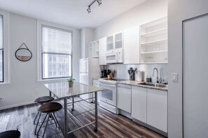 Fridge, microwave, oven, stovetop