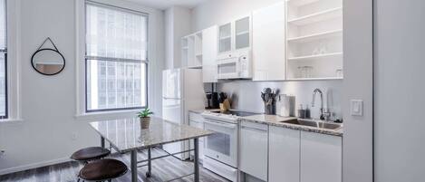 Fridge, microwave, oven, stovetop