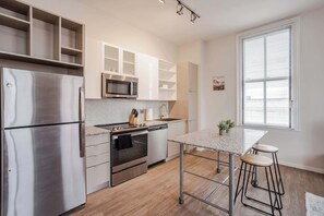 Fridge, microwave, oven, stovetop