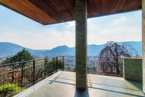 Terrace/patio - Villa Franco è il posto ideale per una vacanza con la propria famiglia. (Como)