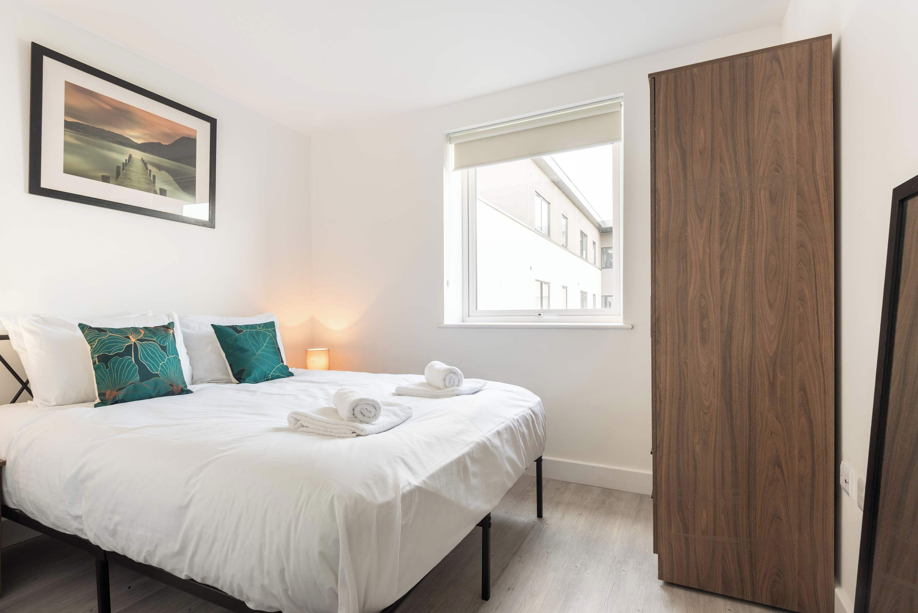 1 bedroom, desk, iron/ironing board, WiFi