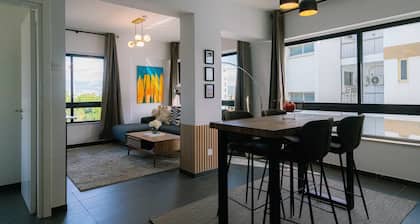 Chic City Center Stay With Stunning View