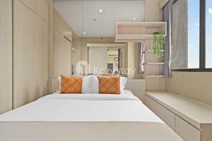 Apartamento, 2 habitaciones, vistas a la ciudad | 2 dormitorios, tabla de planchar con plancha, wifi gratis