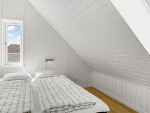 5 bedrooms, Internet