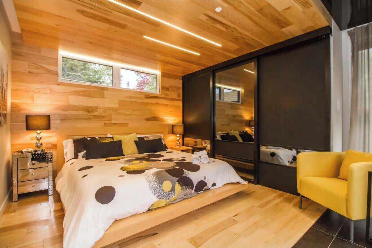 5 bedrooms, WiFi, bed sheets