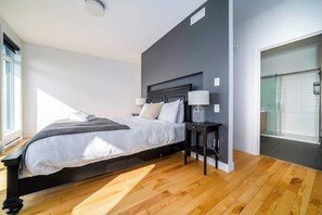 4 habitaciones, tabla de planchar con plancha, wifi y ropa de cama 