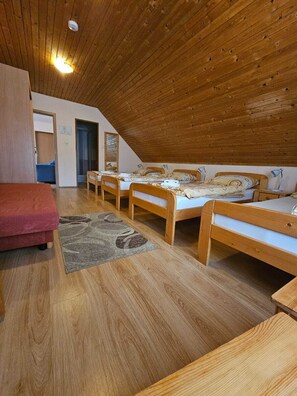 Quadruple Room | Free WiFi - Penzión Ždiar (Ždiar)