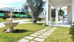 Casa, 2 habitaciones, patio, vistas al jardín | Restaurante al aire libre