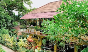 Courtyard view - Sea Breeze Resort & Spa (Phu Quoc)