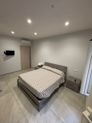 2 bedrooms, in-room safe, free WiFi, bed sheets - Independent Apartment 5 minutes walk from the excavations of Herculaneum. (Ercolano)