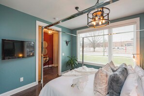 7 chambres, fer et planche à repasser, Wi-Fi, draps fournis