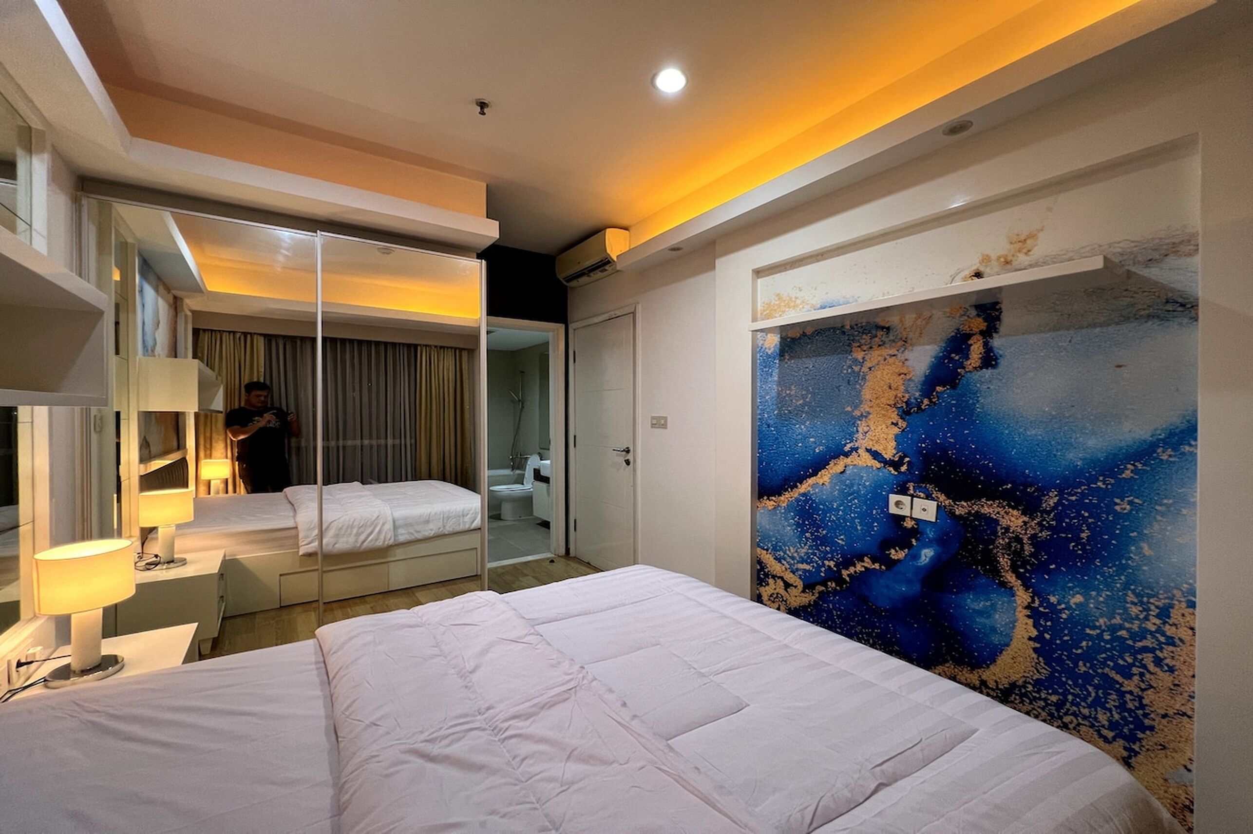 Deluxe Apartment, 2 Bedrooms, Kitchen, City View | Minibar, desk, laptop workspace, blackout drapes