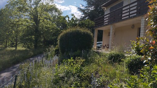 House in Barnas (07330) at the foot of the river and swimming