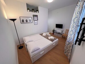 1 Schlafzimmer, Reisekinderbett, WLAN, Bettwäsche