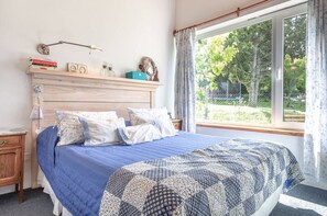 2 chambres, fer et planche à repasser, accès au Wi-Fi (inclus)