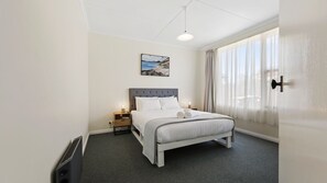 4 habitaciones, tabla de planchar con plancha y wifi gratis 