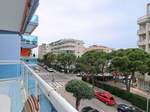 Property grounds - Family apartment in Salou with Wi-Fi 300m from the beach (Salou)