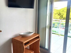 Interior - Family apartment in Salou with Wi-Fi 300m from the beach (Salou)