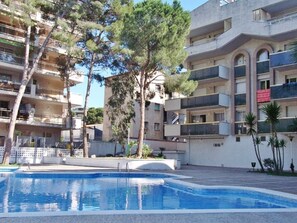 Pool - Renovated 2-bedroom apartment with terrace in Salou (Salou)
