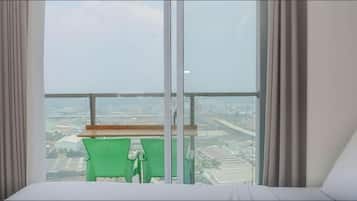 Deluxe Studio, Balcony, City View | City view