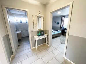 3 habitaciones, escritorio, cuna de viaje y wifi gratis 