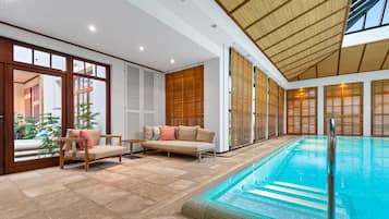Piscine couverte, piscine chauffée