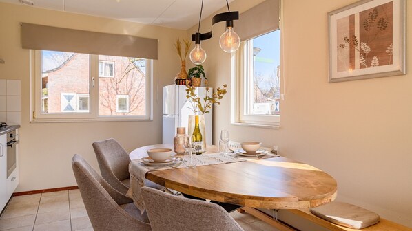 Dining - Detached bungalow for 6 persons (Hoeven)