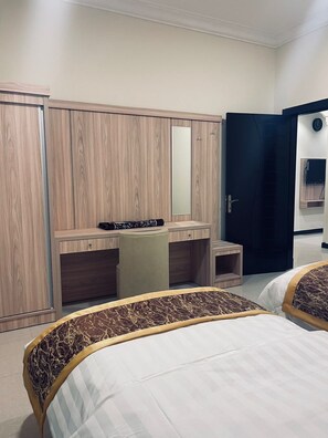 Căn hộ cơ bản | 1 phòng ngủ, bàn ủi/dụng cụ ủi quần áo