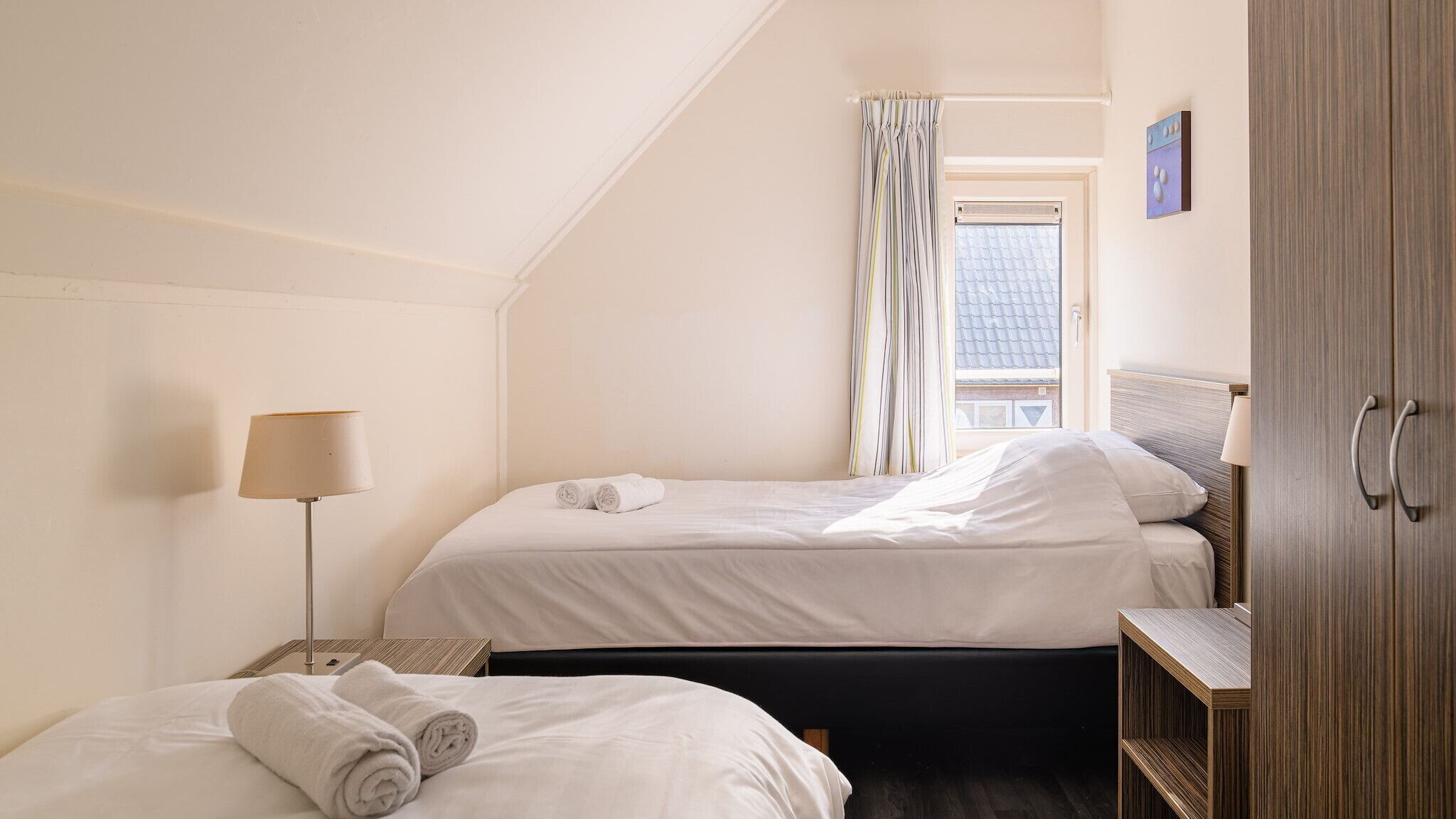 7 Schlafzimmer, WLAN