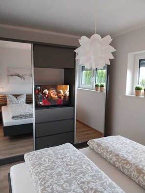 2 bedrooms, WiFi, bed sheets
