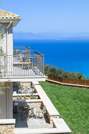 Biệt thự, hút thuốc | 8 phòng ngủ