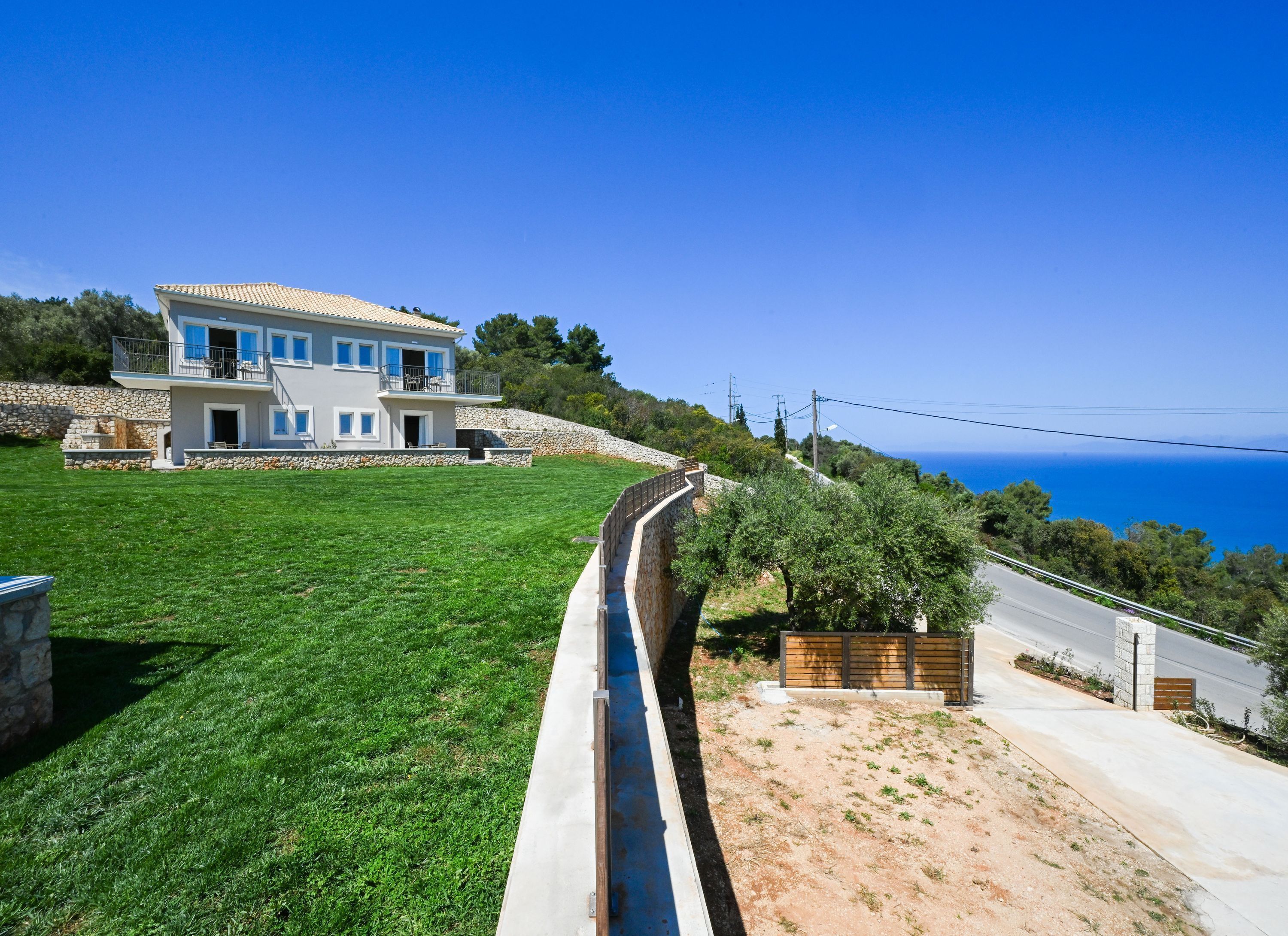 Vila, para fumantes | 8 quartos