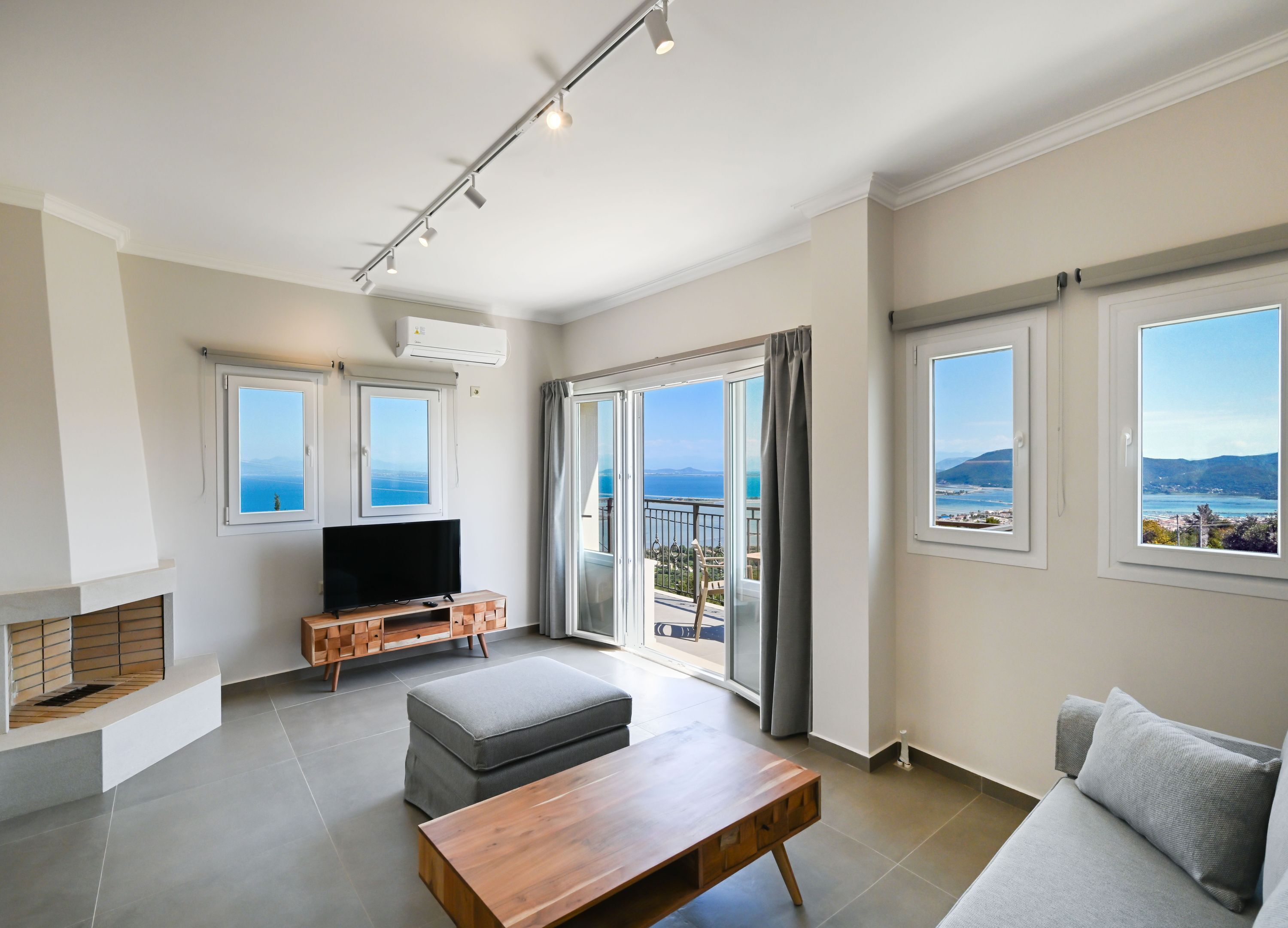 別墅, 吸煙房 | 8 間睡房