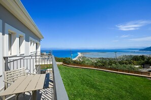 Villa, fumeurs | 8 chambres