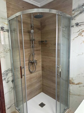 House, 2 Bedrooms, Accessible, Balcony | Bathroom - Villa La Marina Free Cancellation (San Fulgencio)