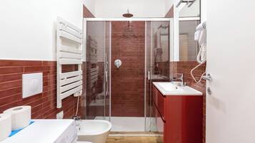 Premium Studio Suite, Annex Building | Bathroom | Bidet