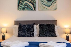 3 Schlafzimmer, Bügeleisen/Bügelbrett, WLAN, Bettwäsche