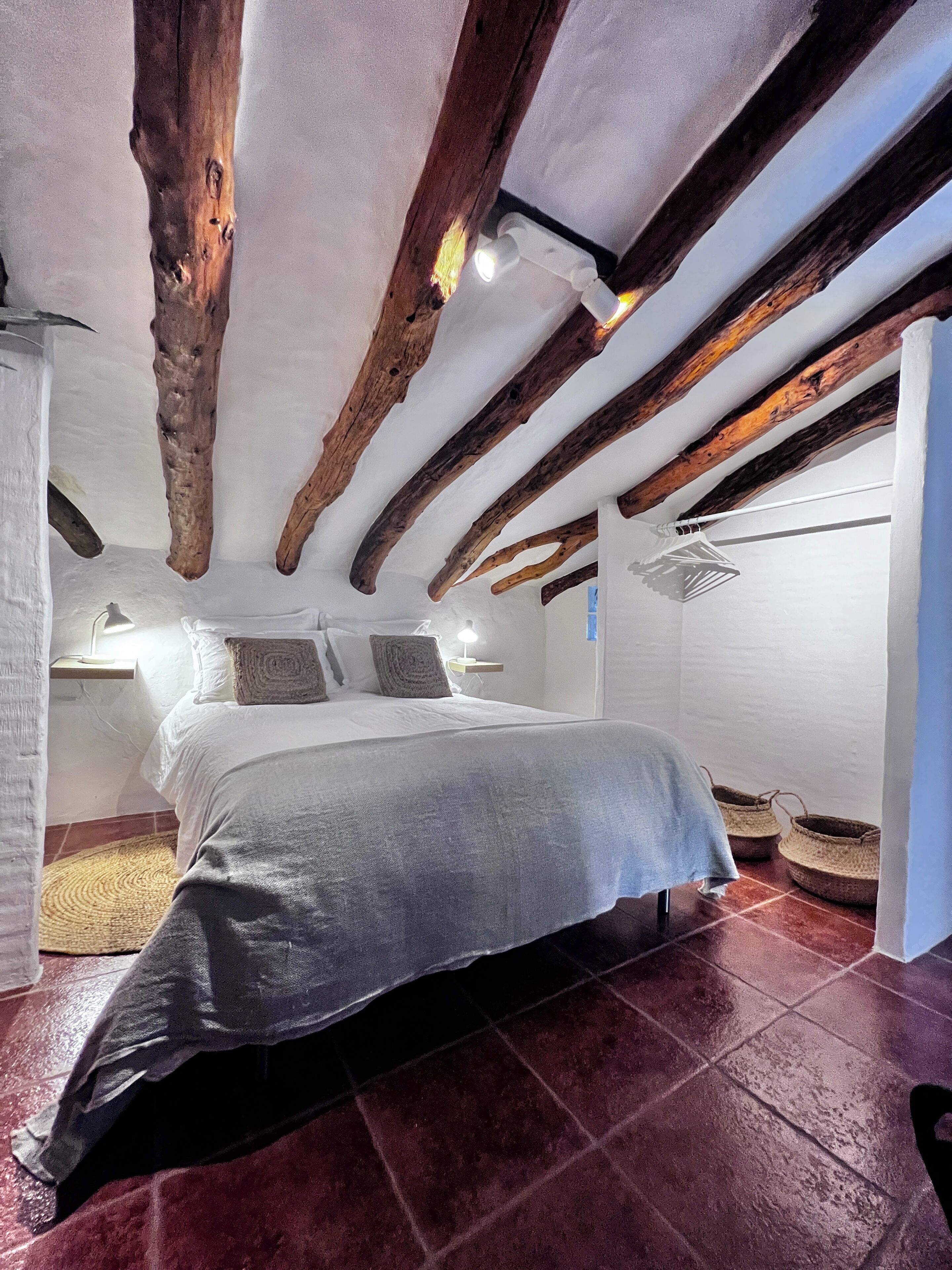 5 soverom, reiseseng for barn, wi-fi (inkludert) og sengetøy