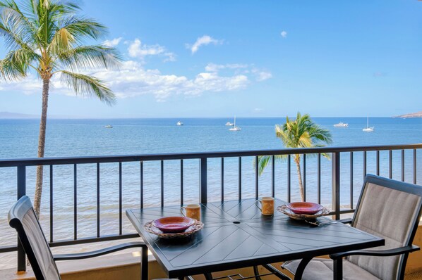 تناول الطعام بالخارج