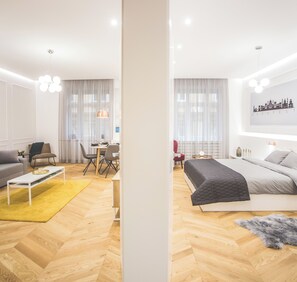 2 多间卧室、熨斗/熨衣板、WiFi、床单