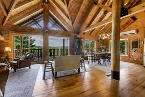 Smart TV, fireplace, offices