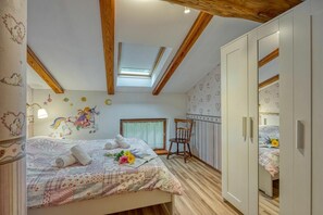 Familie appartement, meerdere slaapkamers, uitzicht op gebergte (Apartment Marta Slovenia Nature) | 2 slaapkamers, gratis wifi, beddengoed