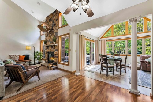 The Grand Sage Luxury Cabin Sleeps Up to 24 with Hot Tub and Sauna