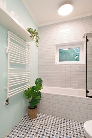 Apartment, 2 Bedrooms (287998) | Bathroom | Shower, towels, soap, toilet paper - Arbio Monteurzimmer Zossen For 5 People W Parking (Zossen)