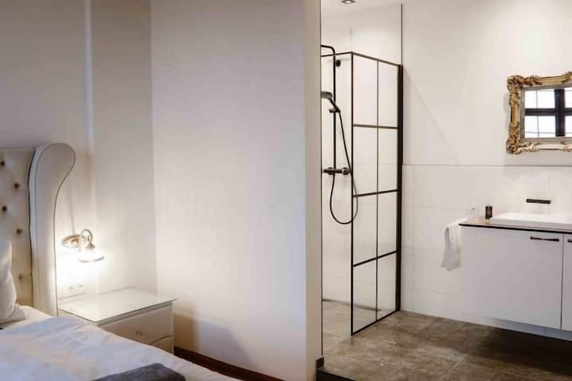 2 Star Hotels