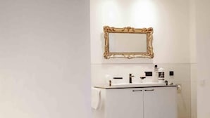 Immagine non classificata, 5 di 28, pulsante